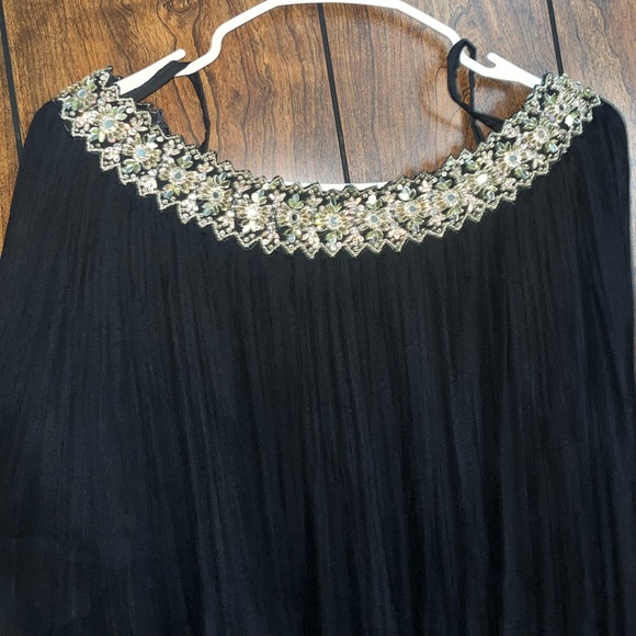 Beautiful lehnga indo/pak wear festive and occasion wear - Picture 4 of 7